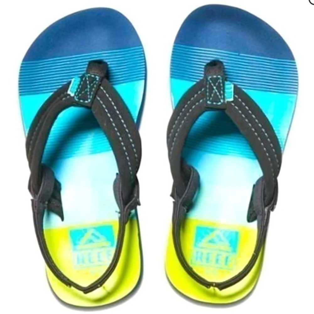 ▶️ REEF ◀️  Little Ahi flip flop sandals. Kids 11/12